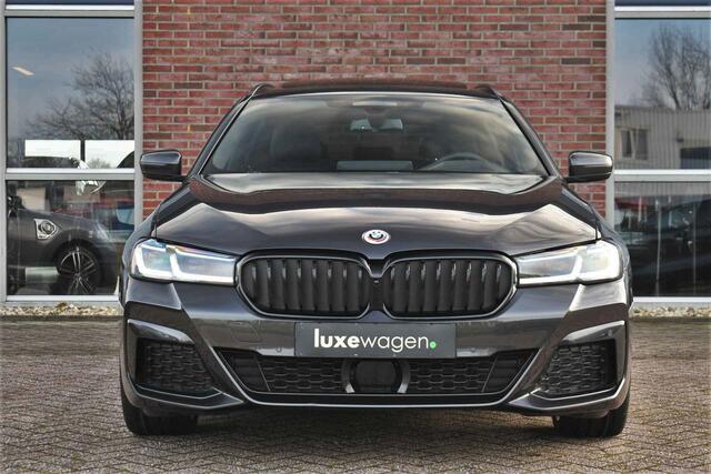 BMW 5-SERIE 530e xDrive M-Sport Pano ACC H/K HUD Comf-zetels DAB