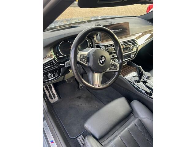 BMW 5-SERIE 540i 340PK xDrive High Executive Deze prachtige BMW wordt binnenkort verwacht!!!