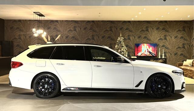 BMW 5-SERIE Touring 540d xDrive I M-pakket I Carbon I Pano