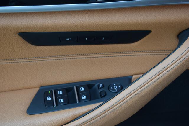 BMW 5-SERIE 520i High Executive | Panodak