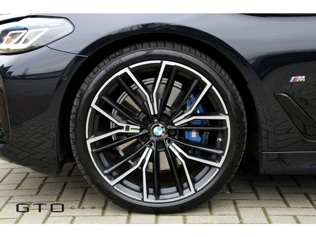 BMW 5-SERIE Touring 530i High Executive M-Sport/BTW/Panorama/Surround/Harman Kardon/Memory/Trekhaak