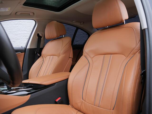 BMW 5-SERIE 530e SCHUIFDAK/ COGNAC LEER/ 360°CAMERA/ DRIVING ASSISTANCE PLUS PAKKET