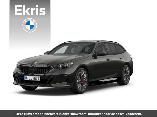 BMW 5-SERIE Touring 550e xDrive M Sportpakket Pro | Innovation Pack | Comfort Pack | Travel Pack | Panoramadak | Bowers & Wilkins