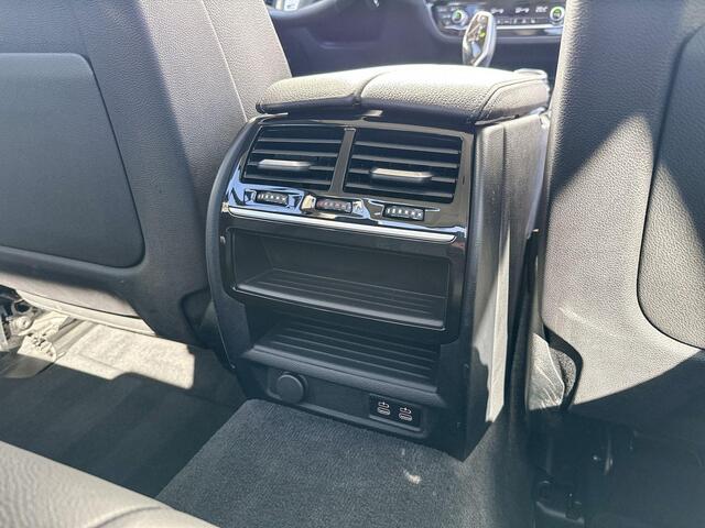 BMW 5-SERIE Sedan 520d xDrive High Executive | Selections