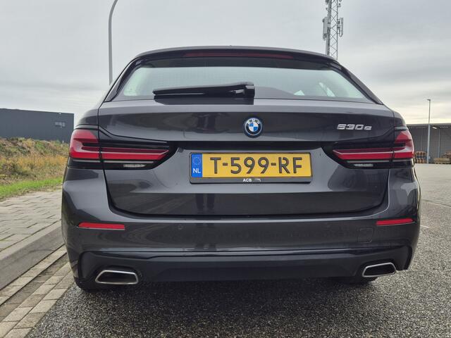 BMW 5-SERIE Touring 530e Business E plus Hybrid. Elektrische achterklep.