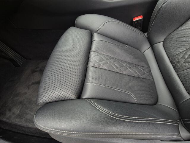 BMW 5-SERIE Touring 530e Business E plus Hybrid. Elektrische achterklep.