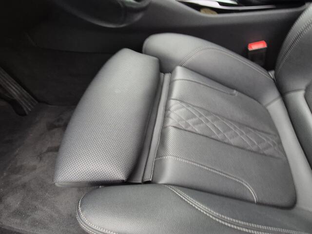 BMW 5-SERIE Touring 530e Business E plus Hybrid. Elektrische achterklep.