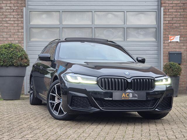 BMW 5-SERIE 530 e M-Sport Hybride Schuifdak, Leder M-pakket.