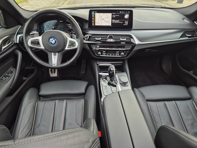 BMW 5-SERIE 530 e M-Sport Hybride Schuifdak, Leder M-pakket.