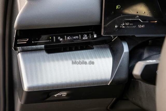 BMW 5-SERIE Touring 530e xDrive M-SPORT ** LED, NAVI+, LEDER, 19-inch LMV, ALARM, M-ONDERSTEL ** 1e EIG - UNFALLFREI - ¤ 17.900,= onder NP ** ** INFORMEER OOK NAAR ONZE AANTREKKELIJKE FINANCIAL-LEASE TARIEVEN **