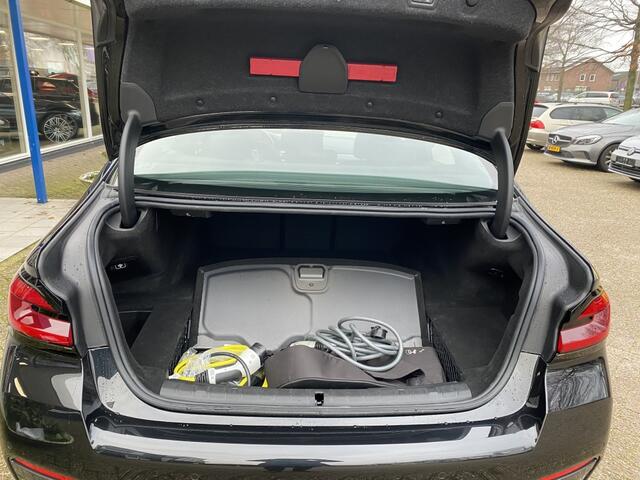 BMW 5-SERIE 530e xDrive High Executive/ M pakket/ leder