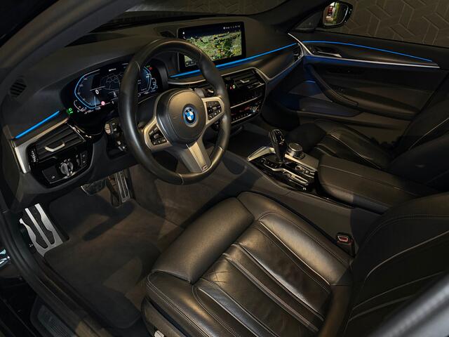 BMW 5-SERIE 530e xDrive Business Ed | M-sport | Schuifdak | 360 Camera