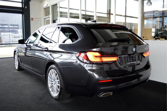 BMW 5-SERIE Touring 530e Hybride Sport Line | Vol !