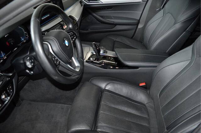 BMW 5-SERIE Touring 530e Hybride Sport Line | Vol !
