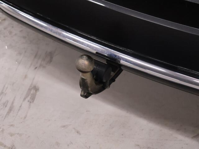 BMW 5-SERIE Touring 520i High Executive Edition M Sport [TREKHAAK INKLAPBAAR, CAMERA, APPLE CARPLAY, ANDROID AUTO, MEMORY SEATS, M STUURWIEL, VOL LEDER, NIEUWSTAAT]