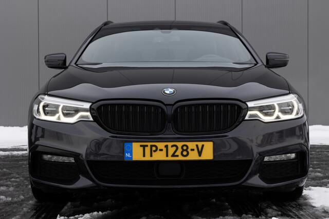 BMW 5-SERIE Touring 530i High Executive | M SPORT | PANO | LEDER | SFEER VERLICHTING
