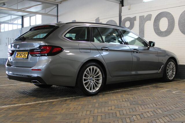 BMW 5-SERIE Touring 530e Business Edition Plus | Incl. 12 maanden garantie | Cruise control | Climate control | Stoelverwarming | Memory seats | Luxe lederen zetels | Apple carplay/Android auto |