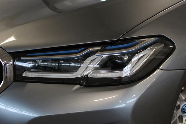BMW 5-SERIE Touring 530e Business Edition Plus | Incl. 12 maanden garantie | Cruise control | Climate control | Stoelverwarming | Memory seats | Luxe lederen zetels | Apple carplay/Android auto |
