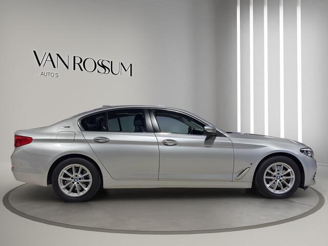 BMW 5-SERIE 530e iPerformance eDrive Edition | Leder | Schuif-/Kanteldak | Camera | Sfeerverl |