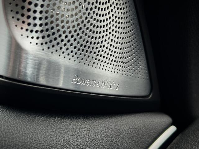 BMW 5-SERIE Touring 530e xDrive M-Sport | Panoramdak | Bowers & Wilkins | Individual Leder | Adaptive Cruise CoPilot | Elektrische Trekhaak | Laser | HUD | Dealer O.H.