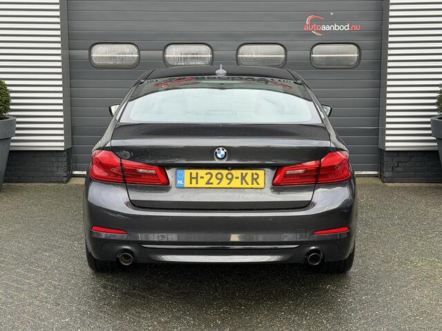 BMW 5-SERIE 520i Executive Edition | Navigatie | Lederen Bekleding | 18 Inch Lichtmetalen Velgen | Cruise Control |