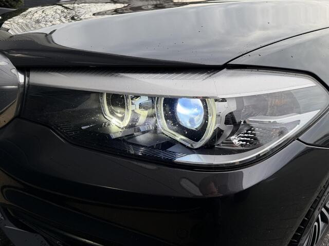 BMW 5-SERIE 520i Executive Edition | Navigatie | Lederen Bekleding | 18 Inch Lichtmetalen Velgen | Cruise Control |