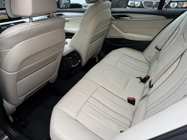 BMW 5-SERIE Touring 520i Comfortzetels/Laser/Org. NL