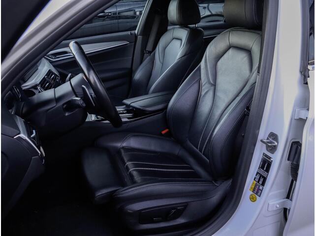 BMW 5-SERIE 530e iPerformance M Sport High Executive Alpinweiss