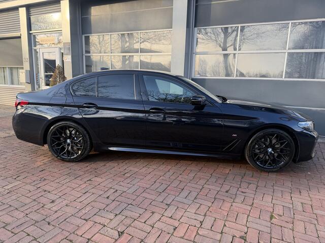 BMW 5-SERIE 520i High Executive Bj 2020 M-Pakket 184pk 94.000 km dealer onderhouden