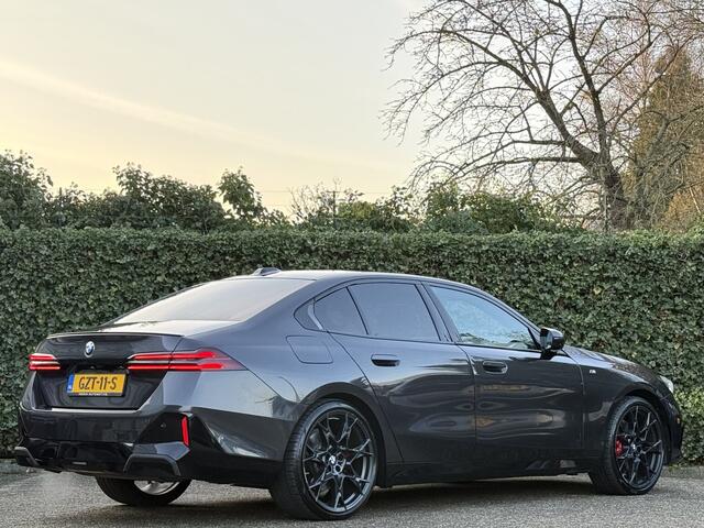 BMW 5-SERIE 520i | M-Sport Pro | CoPilot | 21'' | Panorama | Harman/Kardon
