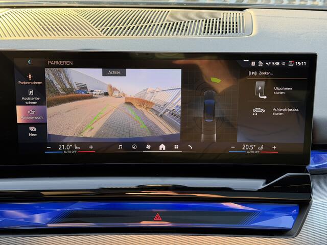 BMW 5-SERIE Touring 520i M Sport Pro Pano-Dak | Adapt. Cruise | Iconic Glow | Harman Kardon