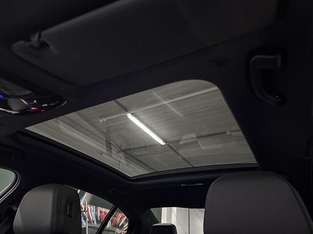 BMW 5-SERIE 530e | M-Sport Pro | Travel Pack | Comfort Pack | Driving Assistant Plus | Harman/Kardon | Panoramadak | Comfort Access