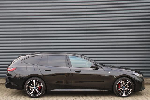 BMW 5-SERIE Touring 530e xDrive M-Sport Pro Bowers & Wilkins Trekhaak LED Stoelkoeling/verwarming