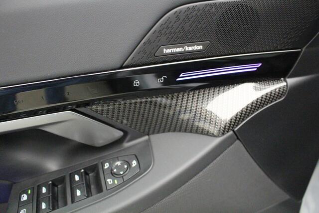 BMW 5-SERIE 520i M-Sport Pro | Panorama | Harman Kardon |Stoelventilatie | Driving Assistant Professional