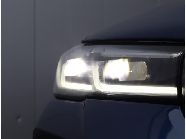 BMW 5-SERIE 520i M-Sport High Executive | Schuifdak | Leder | Head-up | Org. NL