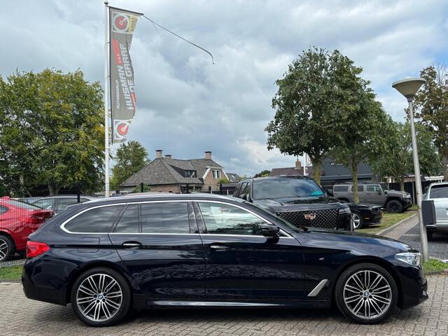 BMW 5-SERIE Touring 520D M-Pakket 2018 NL Auto