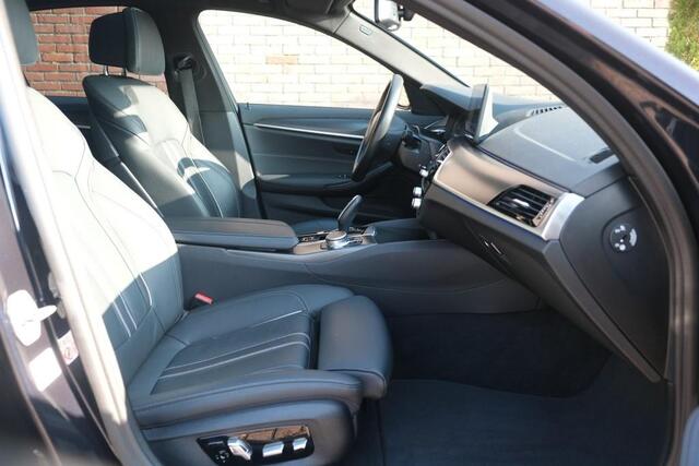 BMW 5-SERIE 530i 252pk High Executive | M Sport | Laser LED | Schuif-/kanteldak | 360° Camera | Blind Spot | Keyless | Leder | Trekhaak