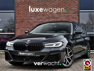 bmw-5-serie-530e-m-sport-pano-trekh