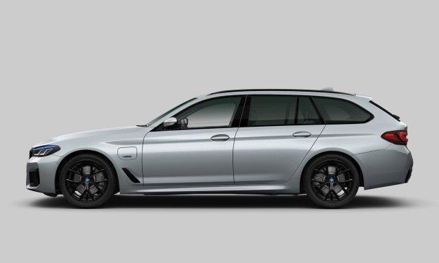 BMW 5-SERIE Touring 530e M-Sport | Panoramadak | Head Up | Comfort Zetels