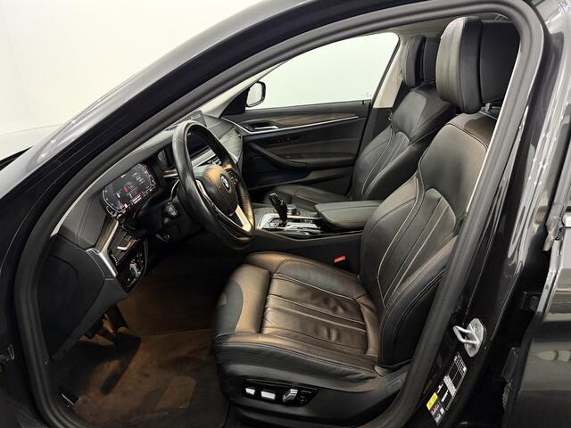 BMW 5-SERIE Touring 530e xDrive Business Edition Plus Schuifdak, Leder, 360 Camera, Navi, Stoelverwarming, Memory stoelen, Head-up display, elektrische trekhaak, Elektrische achterklep