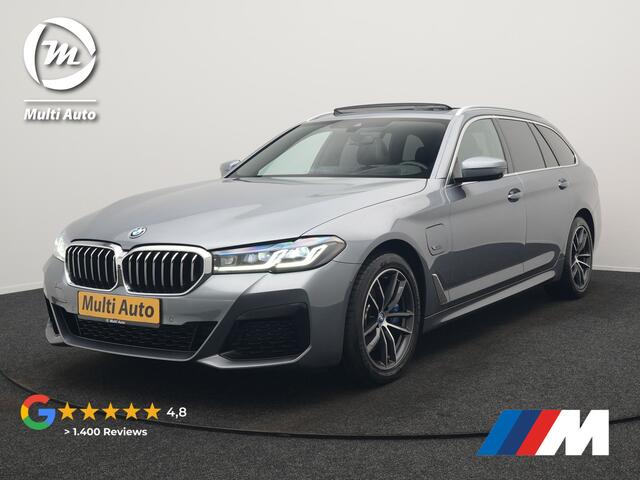 BMW 5-SERIE Touring 530e xDrive M Sport Plug In Hybrid 293pk Dealer O.H. PHEV | Panodak | Head Up | Laser LED | 360 Camera | Harman & Kardon | Sfeerverlichting | Alcantara Sportstoelen Verwarmd | Keyless | Blis | Virtual | Navigatie | DAB |