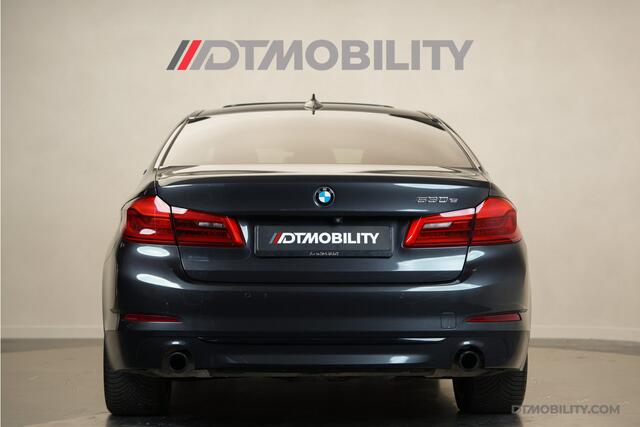 BMW 5-SERIE 530e High Executive | Schuifdak | Adaptief cruise