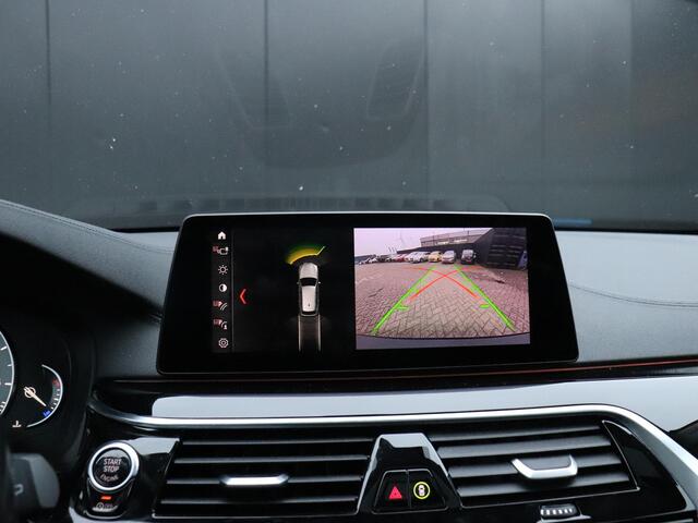 BMW 5-SERIE Touring 520i Corporate Lease High Executive | LEDER | MEMORY | PANO-DAK | CAMERA | APPLE CARPLAY | STOELVERW. | CRUISE | NAVI |