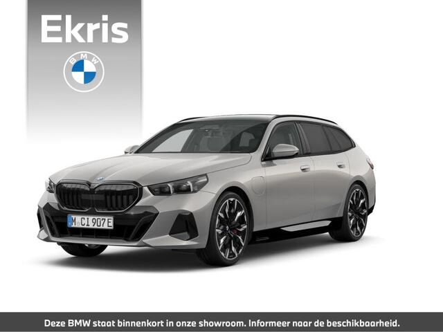 BMW 5-SERIE Touring 550e xDrive | M Sportpakket Pro | Innovation Pack | Travel Pack | Comfort Pack | Panoramadak