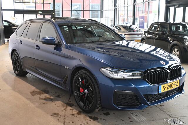BMW 5-SERIE Touring 530e xDrive Business Edition Plus M-Pakket Panoramadak Head Up Laser-LED Adaptieve cruise Inruil Mogelijk!