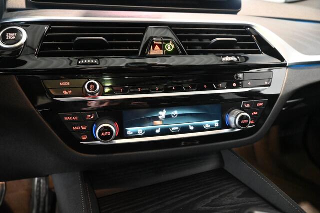 BMW 5-SERIE Touring 530e xDrive Business Edition Plus M-Pakket Panoramadak Head Up Laser-LED Adaptieve cruise Inruil Mogelijk!