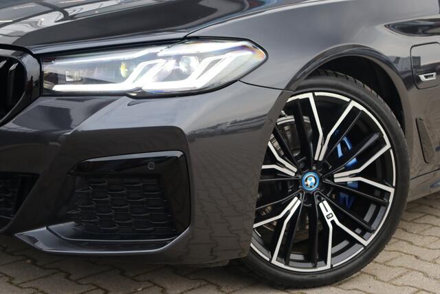 BMW 5-SERIE 530e M-Sport | Pano | 360 Camera | Memory | Harman/Kardon |