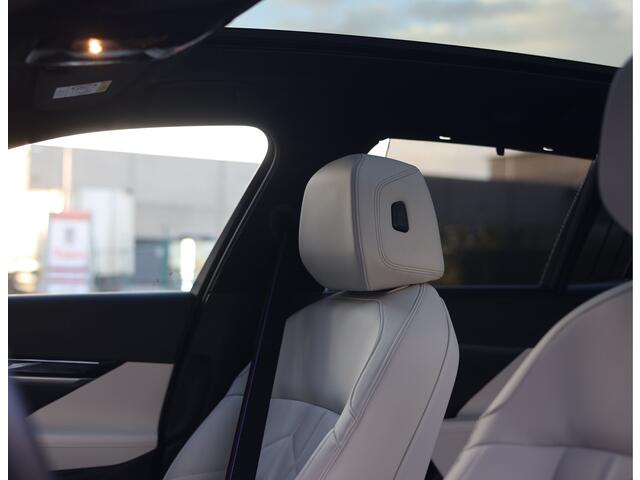 BMW 5-SERIE Touring 550e xDrive | Carbonzwart - Bow&Wil - Trekhaak