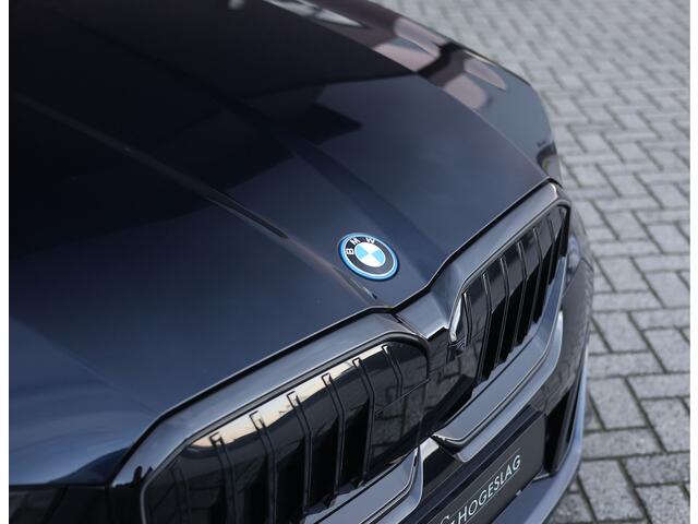 BMW 5-SERIE Touring 550e xDrive | Carbonzwart - Bow&Wil - Trekhaak