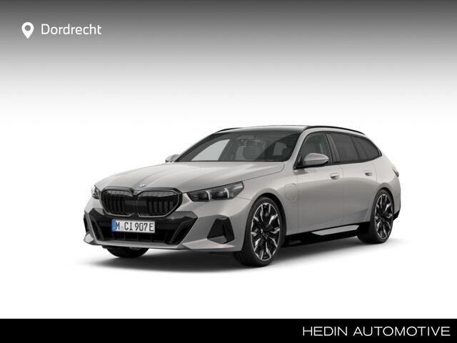 BMW 5-SERIE Touring 530e M Sport Edition | M sport pro | Innovation pack | Comfort pack | Travel pack | Glazen panoramadak